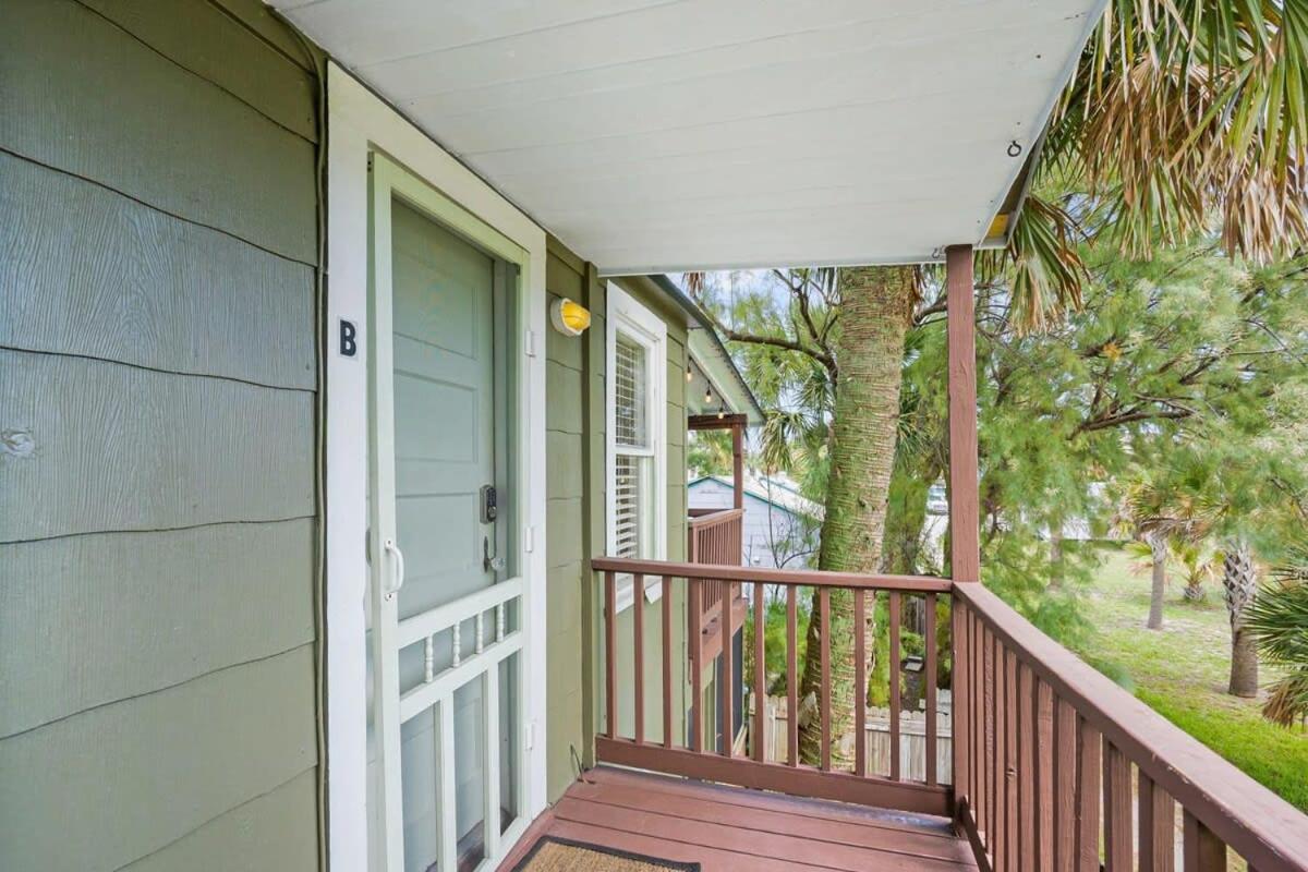 Marvelous Mermaid Bungalow, Dog-Friendly Upstairs Apt In Prime Vilano Beach Сент Августин Екстериор снимка